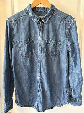 TNA Denim Boyfriend Button Up Shirt Medium